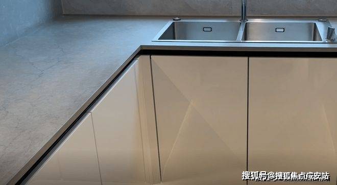 中心(营销中心)-楼盘欢迎您-小区环境-户型-价格-地址-楼盘详情-周边配套ag九游会登录上海闵行兰香湖贰号(售楼处)首页网站-2025兰香湖贰号销售(图8) 中心(营销中心)-楼盘欢迎您-小区环境-户型-价格-地址-楼盘详情-周边配套ag九游会登录上海闵行兰香湖贰号(售楼处)首页网站-2025兰香湖贰号销售(图8)